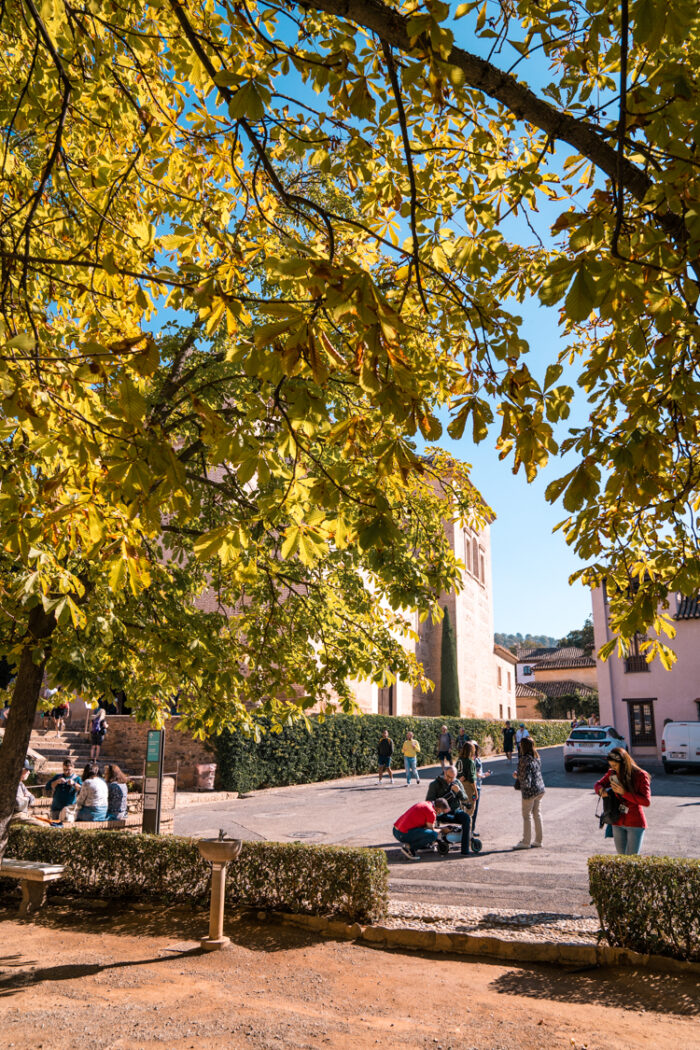 Granada: October Weather & Local Tips