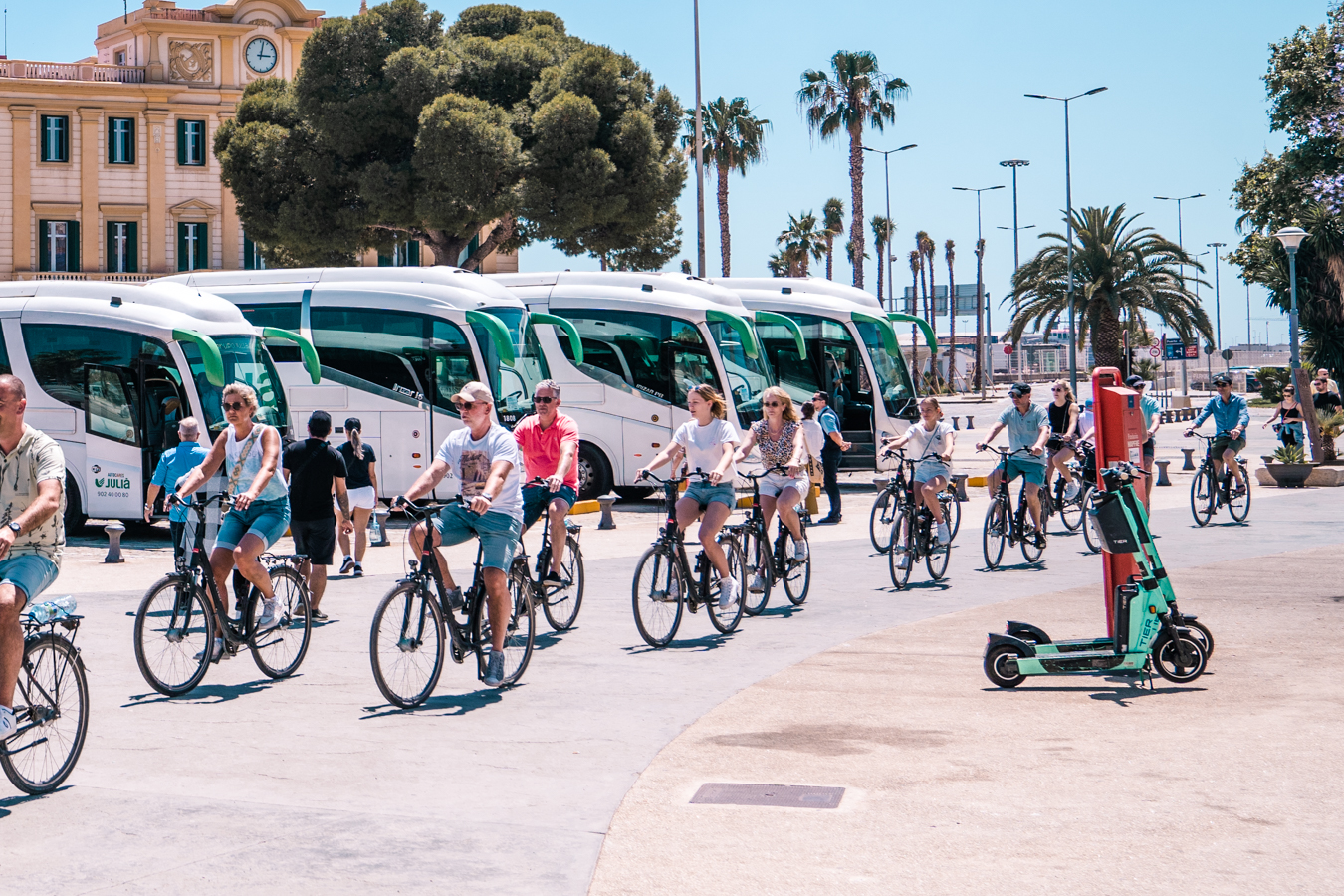 people taking part in bike tour in Malaga