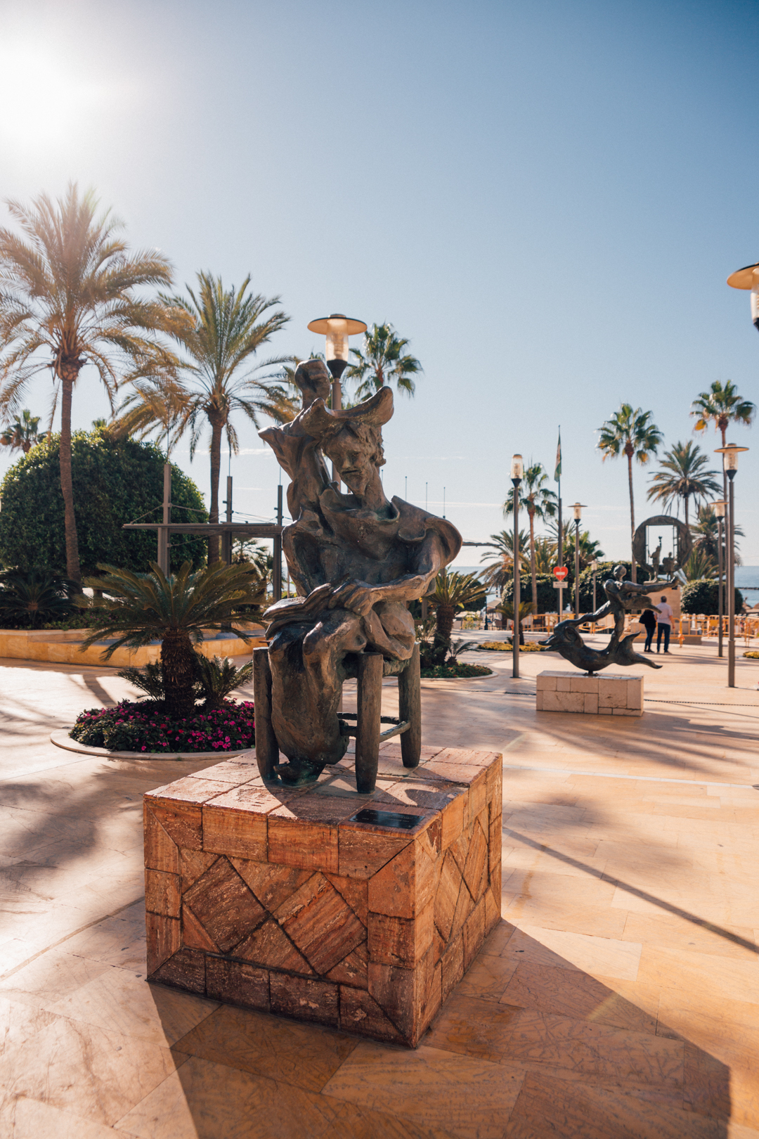 Dahli statues near Parque de la Alameda, Marbella, Spain